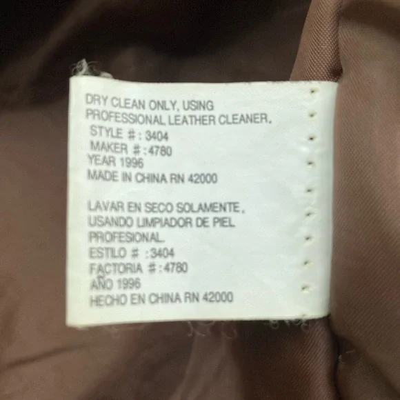 Northwest Territory leather jacket, fur trim - Picture 11 of 14